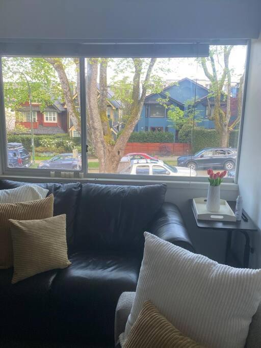 4 Bedroom Upper Level Kits Home Vancouver Exteriör bild