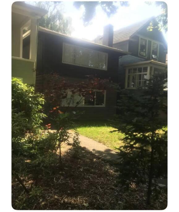 4 Bedroom Upper Level Kits Home Vancouver Exteriör bild