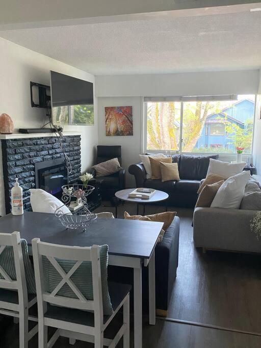 4 Bedroom Upper Level Kits Home Vancouver Exteriör bild