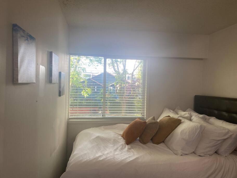 4 Bedroom Upper Level Kits Home Vancouver Exteriör bild