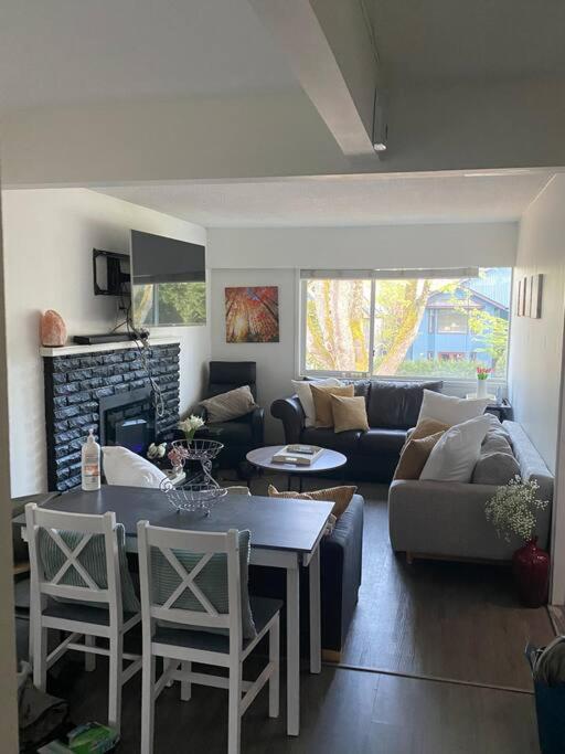 4 Bedroom Upper Level Kits Home Vancouver Exteriör bild